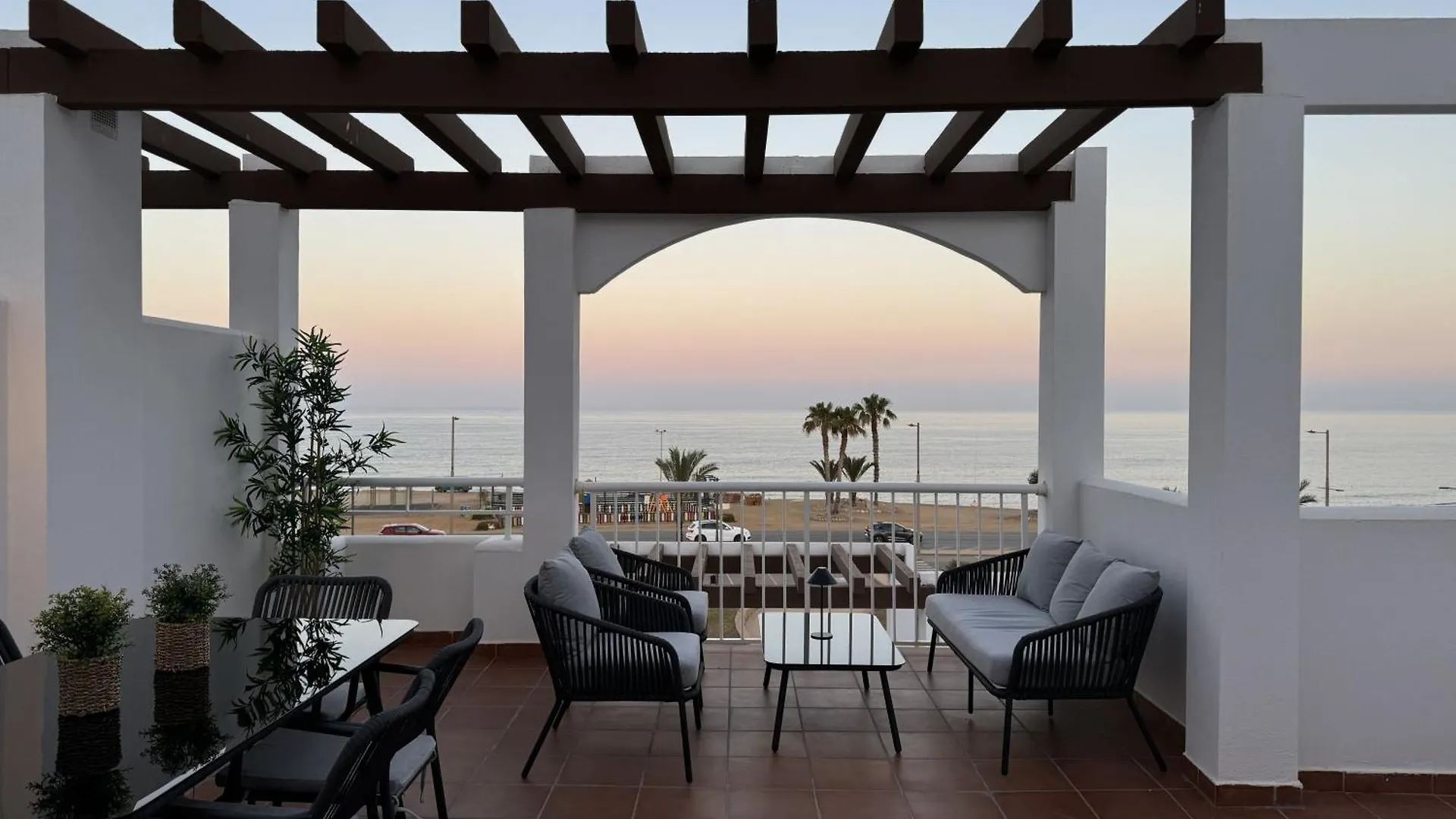 Apartamento Con Piscina Frente Al Mar En Mojacar Playa